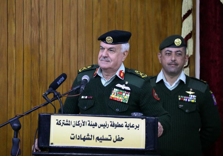 بالصور .. الحنيطي يسلم الشهادات لخريجي الفوج الرابع من ضباط فرسان المستقبل