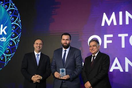 إعلام وزارة السياحة يفوز بجائزة أفضل إعلام واتصال حكومي