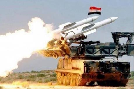 صورة حول : الدفاعات السورية تتصدر لهجوم صاروخي إسرائيلي استهدف مطار الشعيرات الدفاعات السورية تتصدر لهجوم صاروخي إسرائيلي استهدف مطار الشعيرات