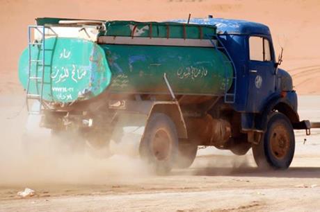 صورة حول : المياه لن تزود المواطنين بصهاريج مياه خلال فترة وقف الضخ من الديسي المياه لن تزود المواطنين بصهاريج مياه خلال فترة وقف الضخ من الديسي