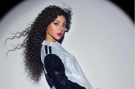 ميريام فارس تعتذر لجمهورها بسبب معلومة خاطئة عن أغنية "كأس العالم"