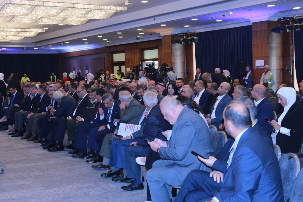 بالصور افتتاح المهرجان الدولي الـ4 للتمور الذي تنظمه جائزة خليفة الدولية لنخيل التمر