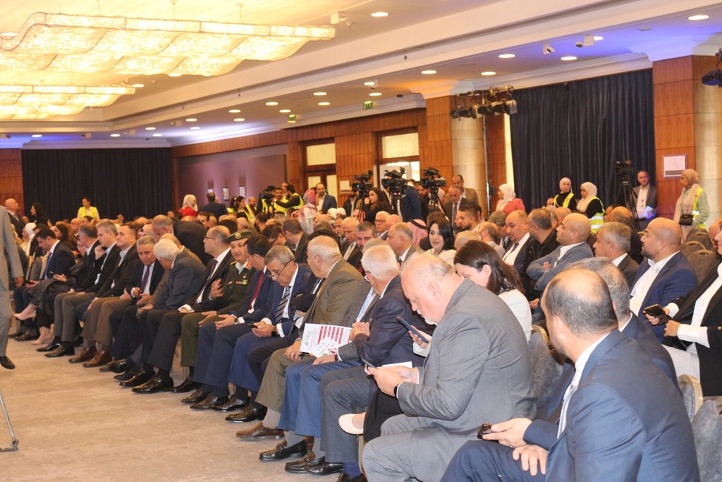 بالصور افتتاح المهرجان الدولي الـ4 للتمور الذي تنظمه جائزة خليفة الدولية لنخيل التمر