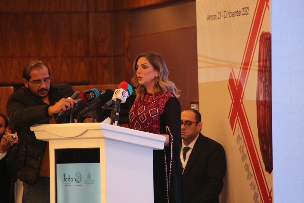بالصور افتتاح المهرجان الدولي الـ4 للتمور الذي تنظمه جائزة خليفة الدولية لنخيل التمر