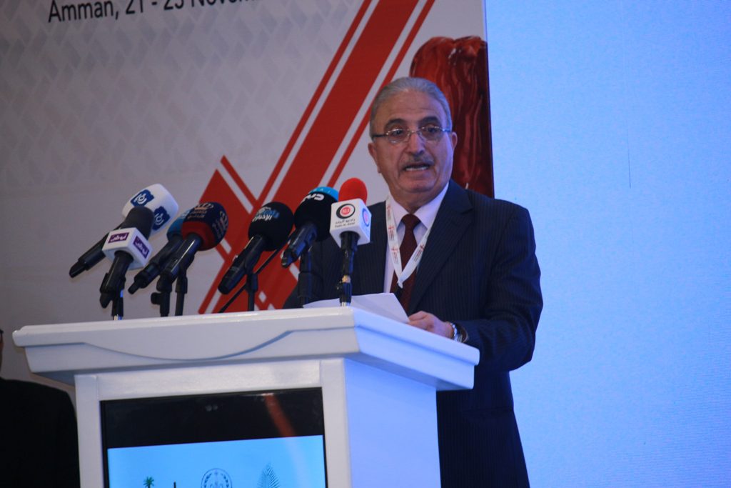 بالصور افتتاح المهرجان الدولي الـ4 للتمور الذي تنظمه جائزة خليفة الدولية لنخيل التمر
