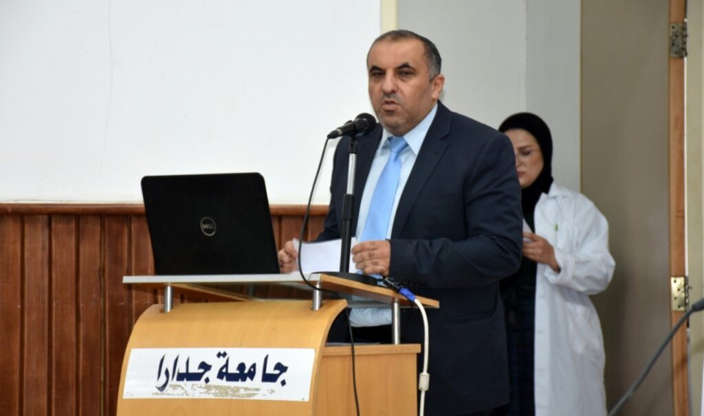 كلية الصيدلة في جامعة جدارا تنظم محاضرة عن فيتامين(د)