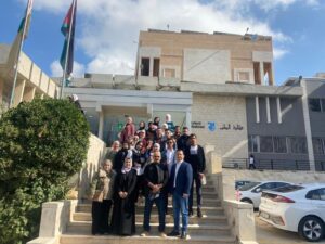 زيارة علمية لقسم العلوم الطبية المخبرية الى كلية الطب في الجامعة الاردنية وبنك الدم المركزي
