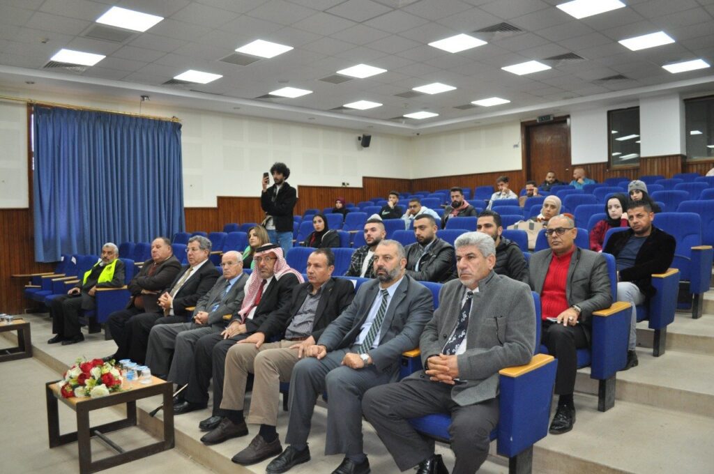 صورة حول : إدارة السلامة المرورية والوقاية من حوادث الطرق: ندوة في جامعة جدارا إدارة السلامة المرورية والوقاية من حوادث الطرق: ندوة في جامعة جدارا