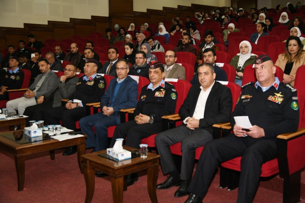 صورة حول : ندوة توعوية في جامعة "العلوم والتكنولوجيا" حول آفة المخدرات والحوادث على الطرق ندوة توعوية في جامعة "العلوم والتكنولوجيا" حول آفة المخدرات والحوادث على الطرق