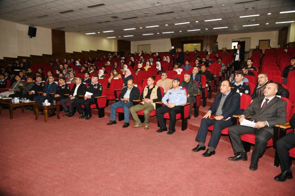 صورة حول : ندوة توعوية في جامعة "العلوم والتكنولوجيا" حول آفة المخدرات والحوادث على الطرق ندوة توعوية في جامعة "العلوم والتكنولوجيا" حول آفة المخدرات والحوادث على الطرق