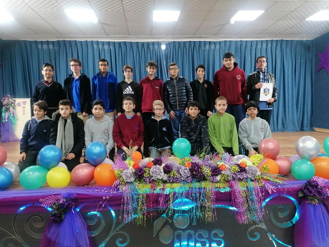 للمرة الثانية على التوالي تستضيف مدارس النظم الحديثة لجان التحكيم لمسابقة القصة القصيرة باللغة الإنجليزية في لواء الجامعة