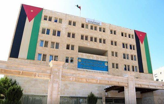 اسماء مئات المرشحين لحضور الامتحان التنافسي الأحد المقبل