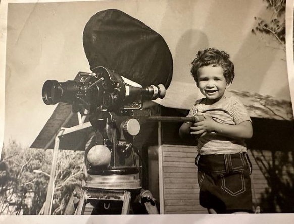 صورة حول : كريم عبد العزيز يكشف عن اهم صورة في حياته كريم عبد العزيز يكشف عن اهم صورة في حياته