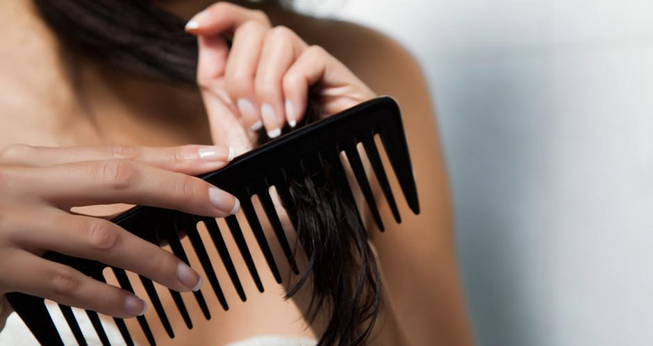 أهم النصائح لكي تقين شعرك من التقصف؟