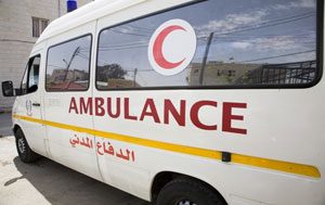 ٣ إصابات بتدهور شاحنة على طريق المفرق الزرقاء