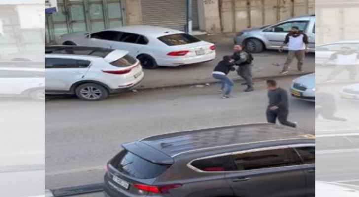 صورة حول : عرين الأسود تدعو للتصدي للمستوطنين والاشتباك معهم عرين الأسود تدعو للتصدي للمستوطنين والاشتباك معهم