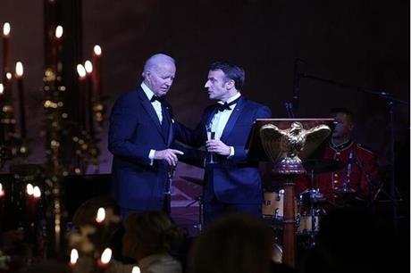 ماكرون يختتم زيارته للولايات المتحدة في مدينة اشترتها واشنطن من باريس