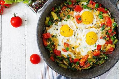 'البيض المقلي' يثير غضب الإسبان -صورة