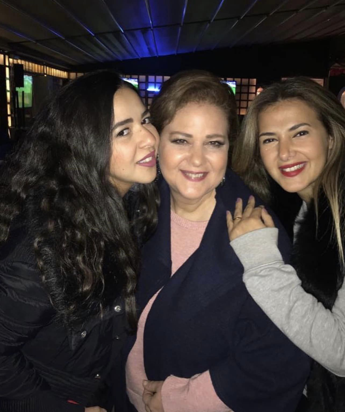 صورة حول : دنيا سمير غانم تحيي ذكرى ميلاد والدتها دلال عبدالعزيز بصور وكلمات مؤثرة دنيا سمير غانم تحيي ذكرى ميلاد والدتها دلال عبدالعزيز بصور وكلمات مؤثرة