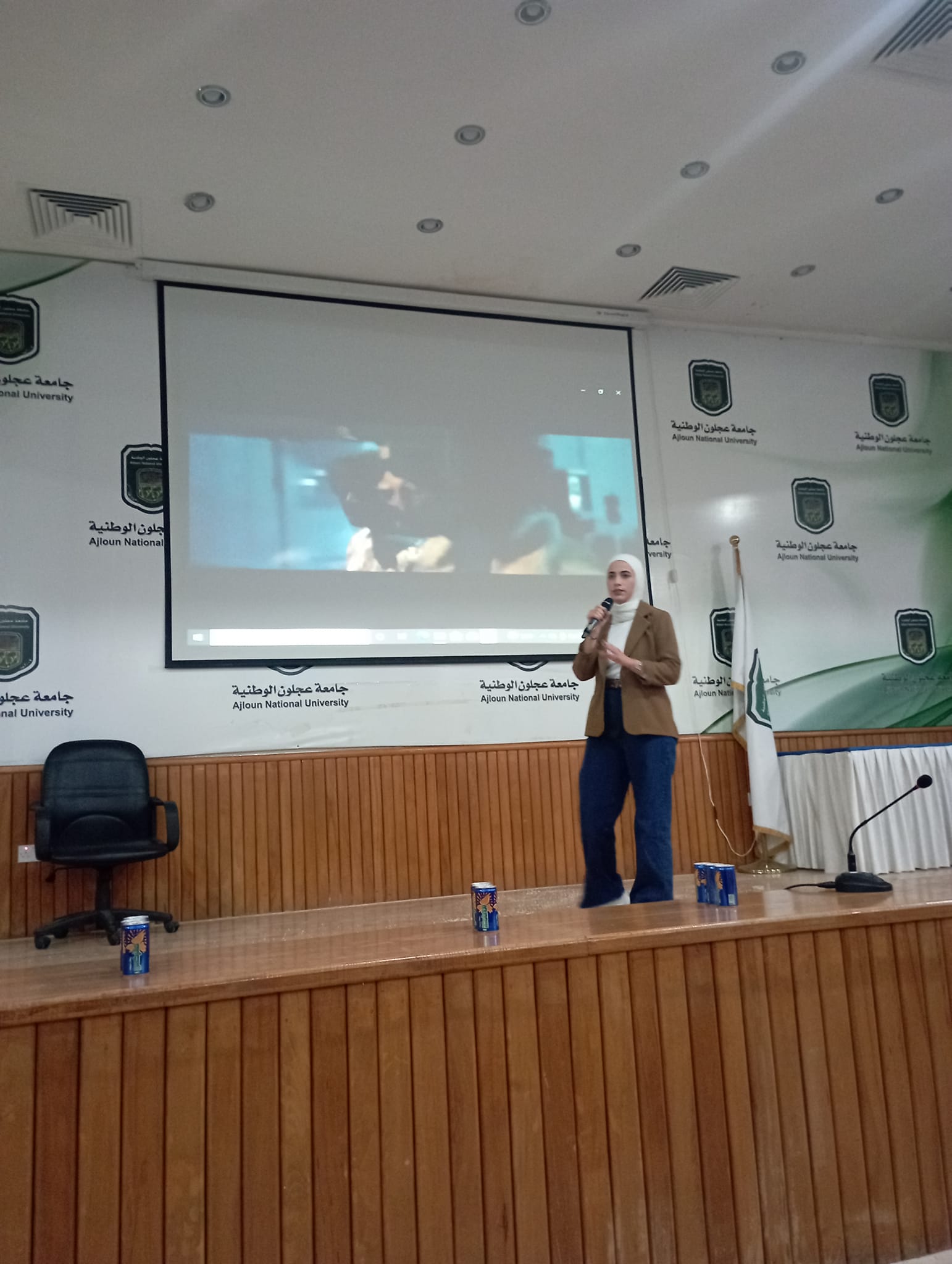 يوم مفتوح للغة الإنجليزية بجامعة عجلون الوطنية