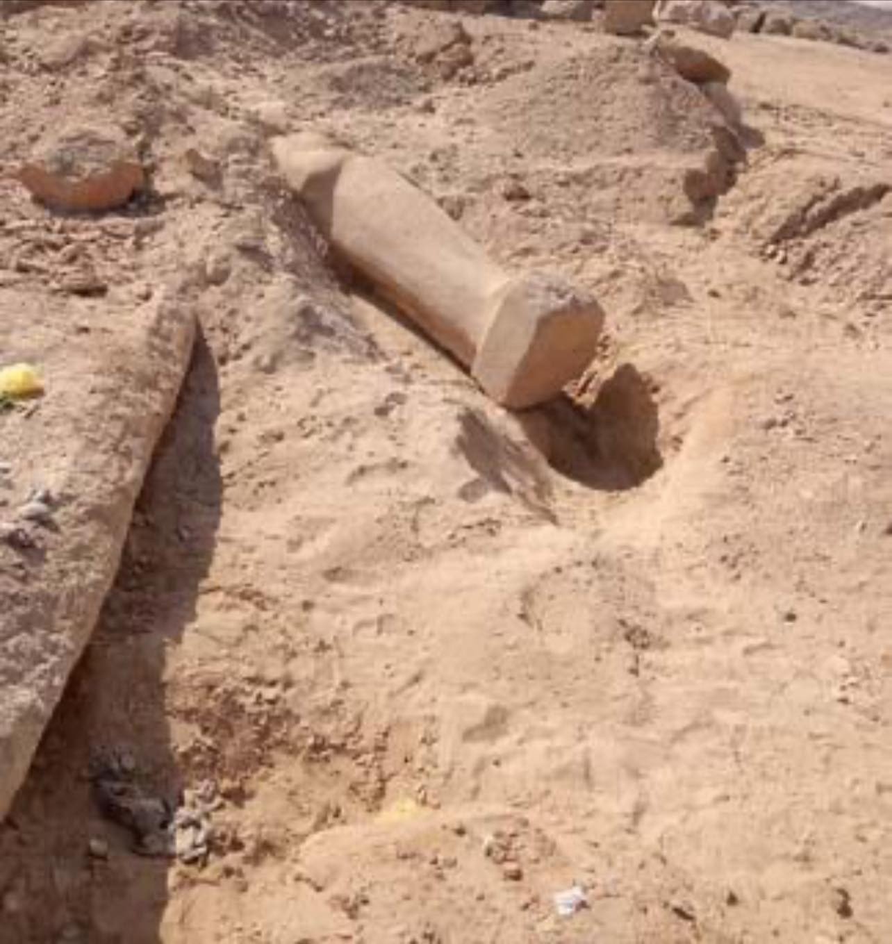 صورة حول : الصور الأولى لمحاولة سرقة تمثال رمسيس في مصر الصور الأولى لمحاولة سرقة تمثال رمسيس في مصر