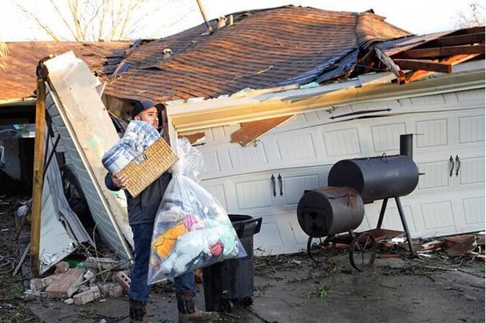 إعصار يضرب ولاية تكساس الأمريكية- فيديو