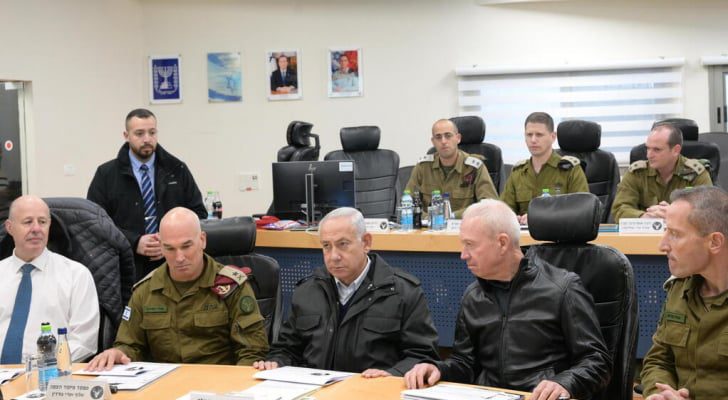 صورة حول : إعلام عبري: نتنياهو يوجه الجيش بالاستعداد لأي سيناريو إعلام عبري: نتنياهو يوجه الجيش بالاستعداد لأي سيناريو