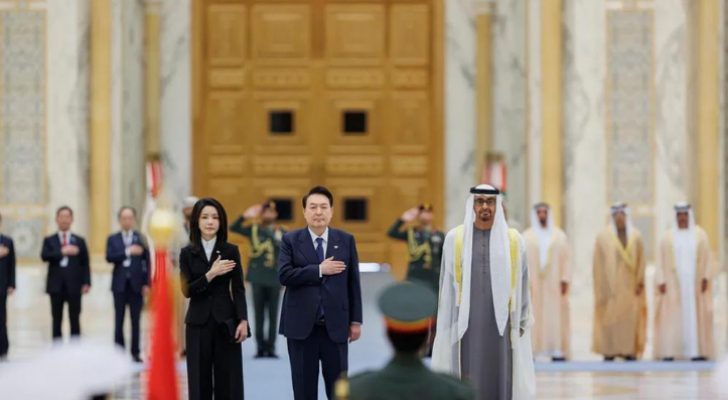 الإمارات تقرر استثمار ٣٠ مليار دولار في كوريا الجنوبية