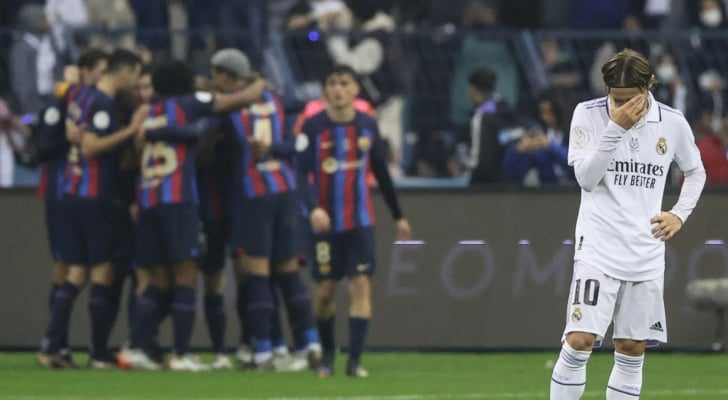 برشلونة يتوج بلقب كأس السوبر الاسباني