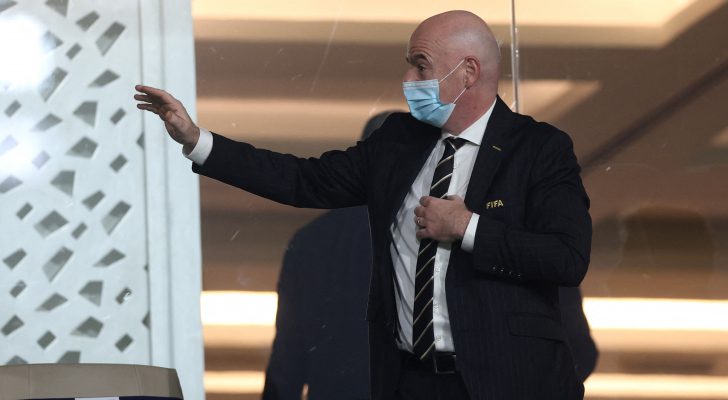 صورة حول : رئيس الفيفا يصل العراق لحضور افتتاح كأس الخليج رئيس الفيفا يصل العراق لحضور افتتاح كأس الخليج