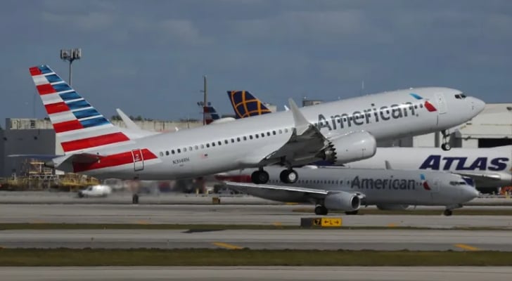 عطل فني يعطل الرحلات الجوية في أمريكا