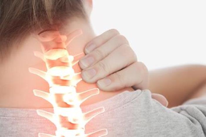 صورة حول : أسباب وطرق علاج كسر العنق أسباب وطرق علاج كسر العنق