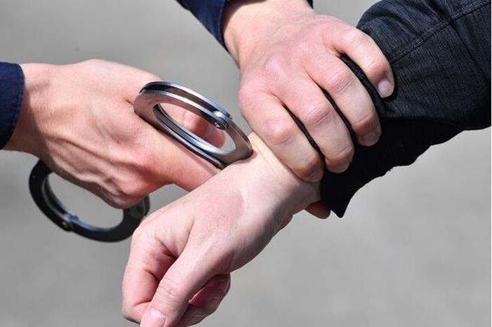 صورة حول : هيئة الأمن الفدرالية الروسية تفتح قضية تجسس ضد مواطن أمريكي هيئة الأمن الفدرالية الروسية تفتح قضية تجسس ضد مواطن أمريكي