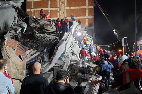 حصيلة جديدة للزلزال في تركيا وسوريا " 22000 قتيل و 71 ألف اصابة "