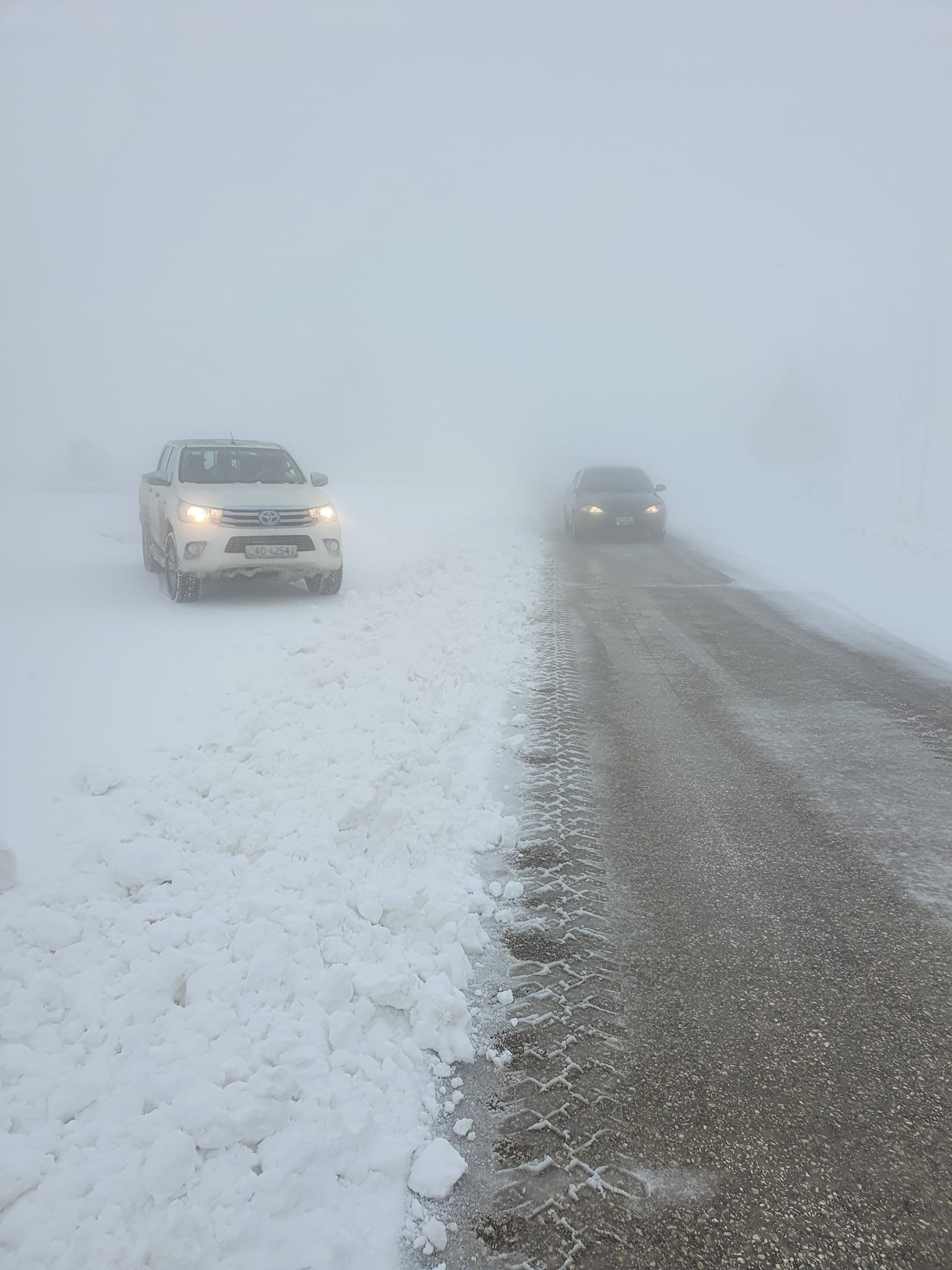 محافظ الطفيلة يدعو لتوخي الحذر على الطرق الرئيسية والفرعية .. فيديو