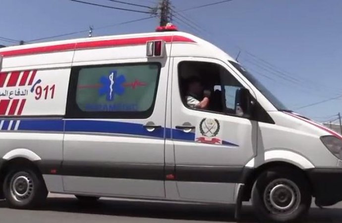 8 اصابات بحادث تصادم 4 مركبات بمنطقة ساكب