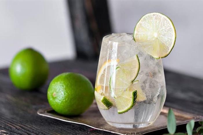 صورة حول : 4 مشروبات ابدأ يومك بأحدها لإنقاص الوزن 4 مشروبات ابدأ يومك بأحدها لإنقاص الوزن