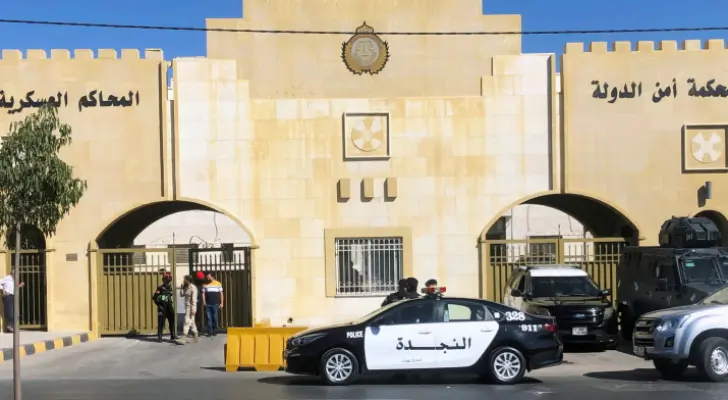 صورة حول : أمن الدولة: الأشغال المؤقتة ١٥ عاماً لساط على بنك في الأردن أمن الدولة: الأشغال المؤقتة ١٥ عاماً لساط على بنك في الأردن