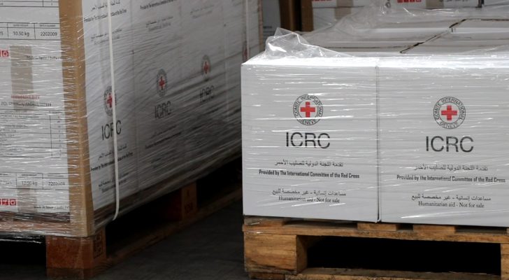 صورة حول : الصليب الأحمر تسير ٢٦ شاحنة إغاثية إلى سوريا الصليب الأحمر تسير ٢٦ شاحنة إغاثية إلى سوريا