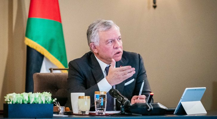 الملك يؤكد ضرورة التركيز على تنفيذ المشروعات الاستراتيجية