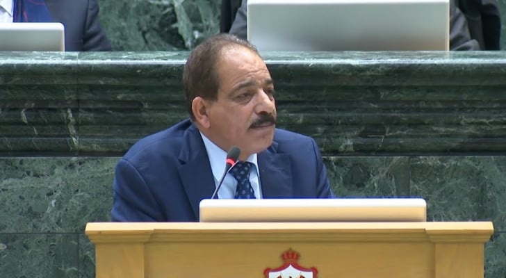 صورة حول : النائب السعايدة : موازنة العام مجرد أرقام ولم تضع أي حلول للاعباء الاقتصادية النائب السعايدة : موازنة العام مجرد أرقام ولم تضع أي حلول للاعباء الاقتصادية