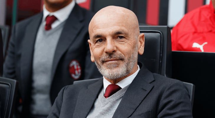 بيولي يفوز بجائزة المقعد الذهبي لأفضل مدرب في إيطاليا