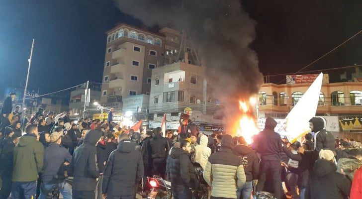 تظاهرات ليلية في مدن فلسطينية تلبي نداء عرين الأسود