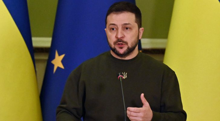 زيلينسكي: أوكرانيا تستحق أن تبدأ مفاوضات الانضمام الى الاتحاد الأوروبي