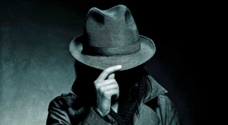 ضبط أردني يمارس الاحتيال متخفيا بملابس امرأة في بغداد