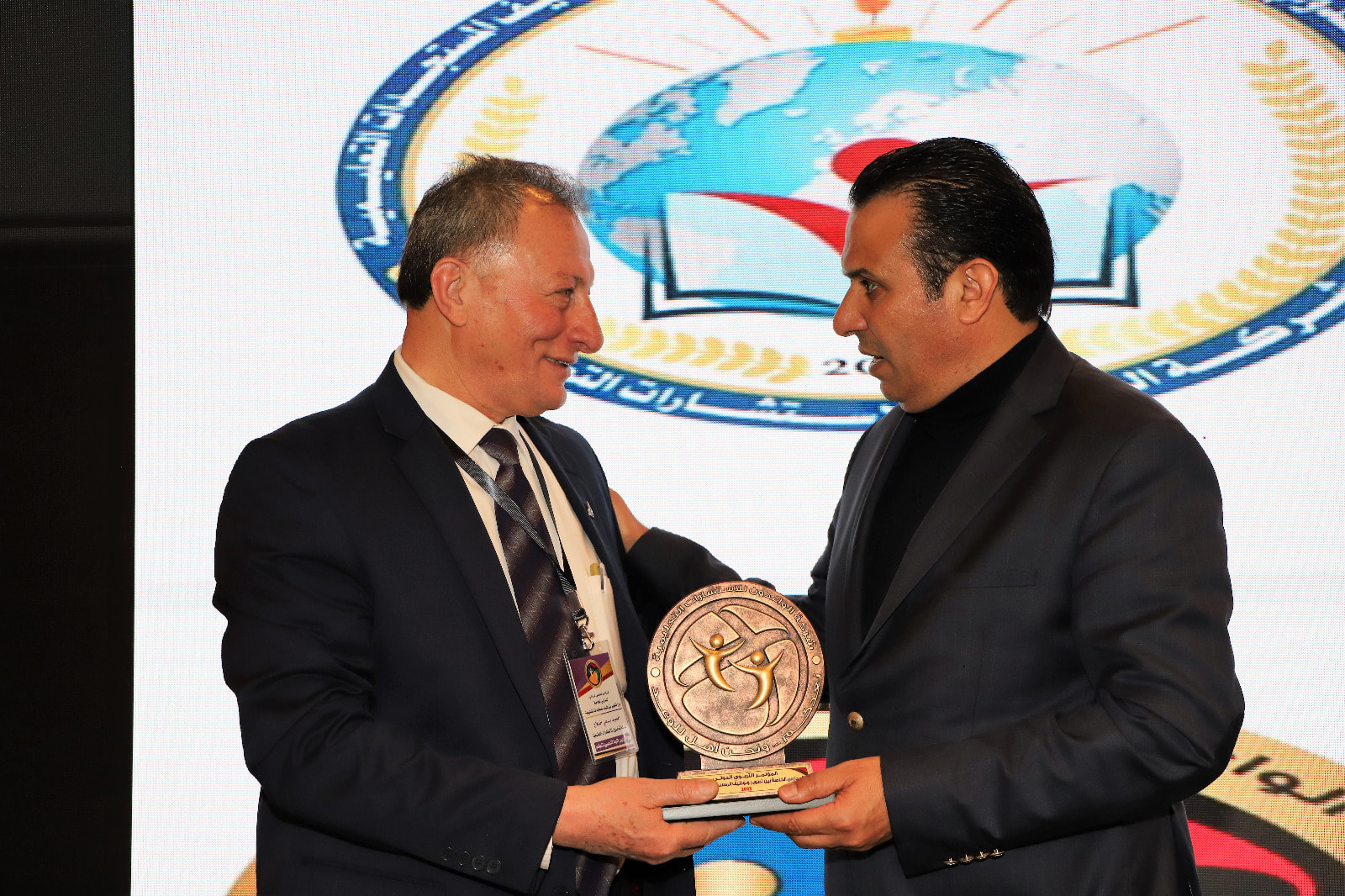 بالصور .. العجارمة يفتتح المؤتمر التربوي الدولي الذي تنظمه شركة "الواعدون للاستشارات التعليمية"