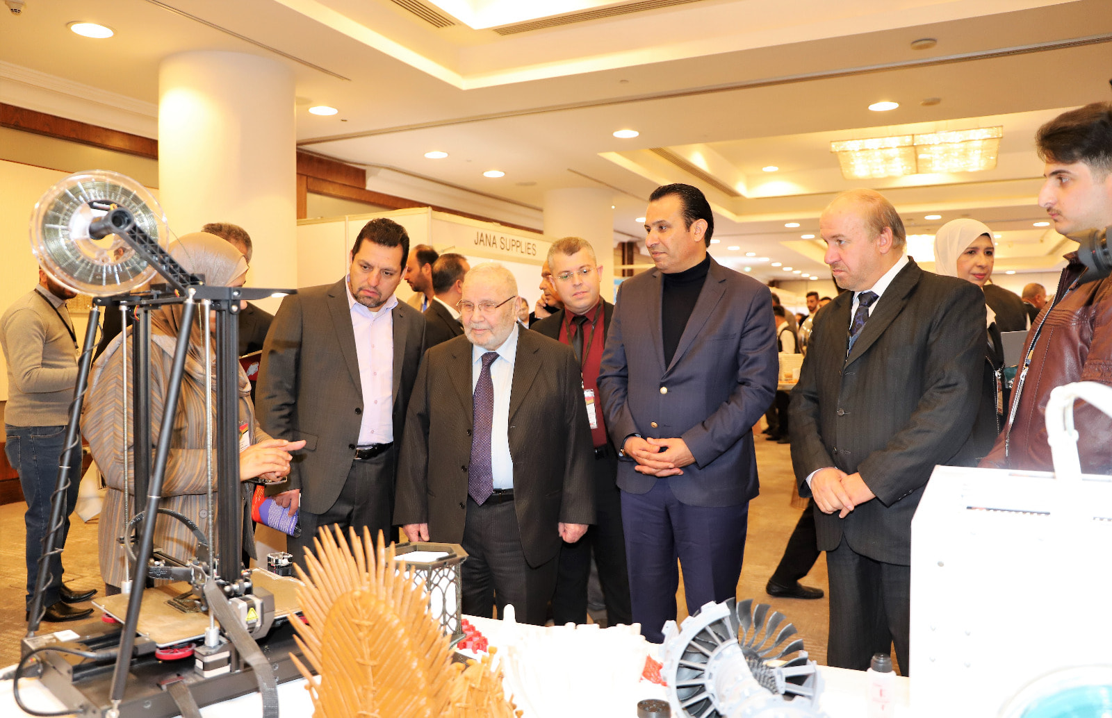 بالصور .. العجارمة يفتتح المؤتمر التربوي الدولي الذي تنظمه شركة "الواعدون للاستشارات التعليمية"