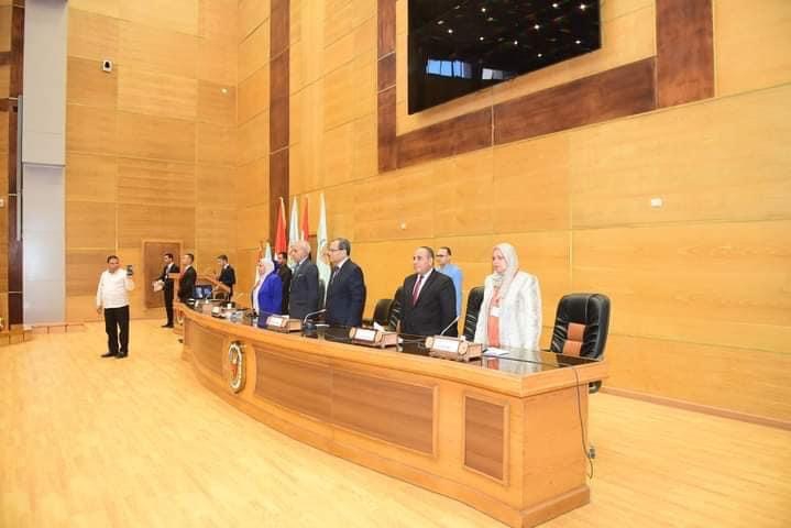 جامعة جدارا تشارك في المؤتمر العلمي الطلابي الرابع في جامعة سوهاج