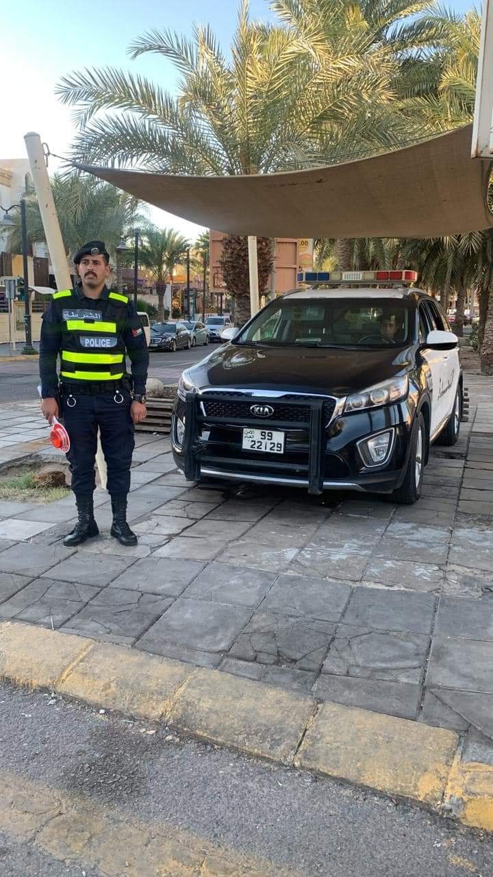 بالصور .. نشامى الأمن العام أثناء اداء واجباتهم  في نهاية الأسبوع