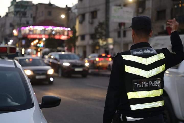 بالصور .. نشامى الأمن العام أثناء اداء واجباتهم  في نهاية الأسبوع